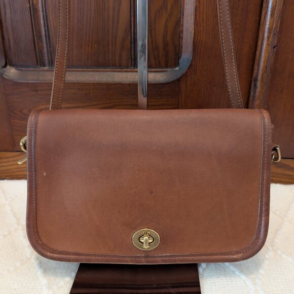 Vintage Coach British Tan Pocket Purse #9755 - Picture 2 of 11